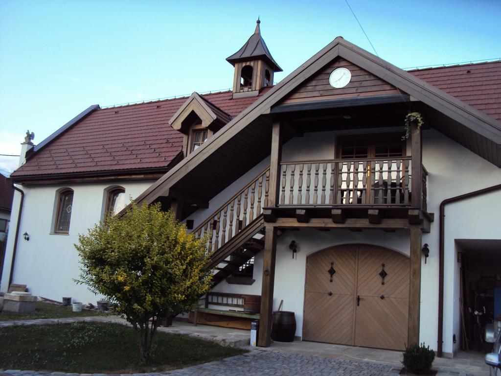 Castle Kastiel Kotesova公寓 客房 照片