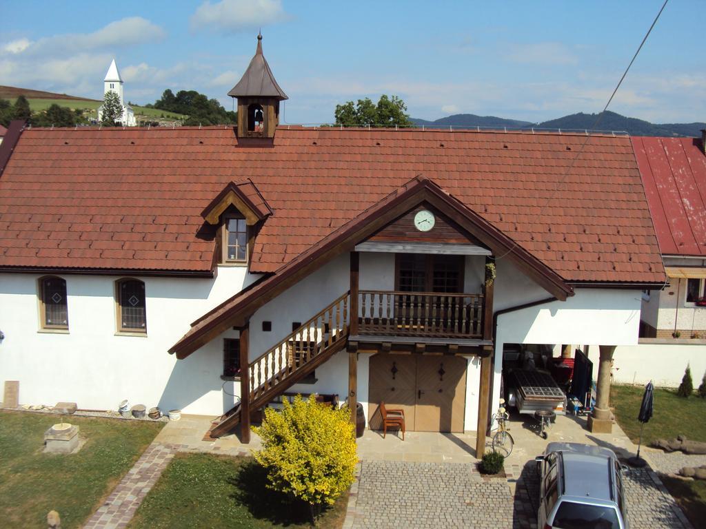 Castle Kastiel Kotesova公寓 外观 照片
