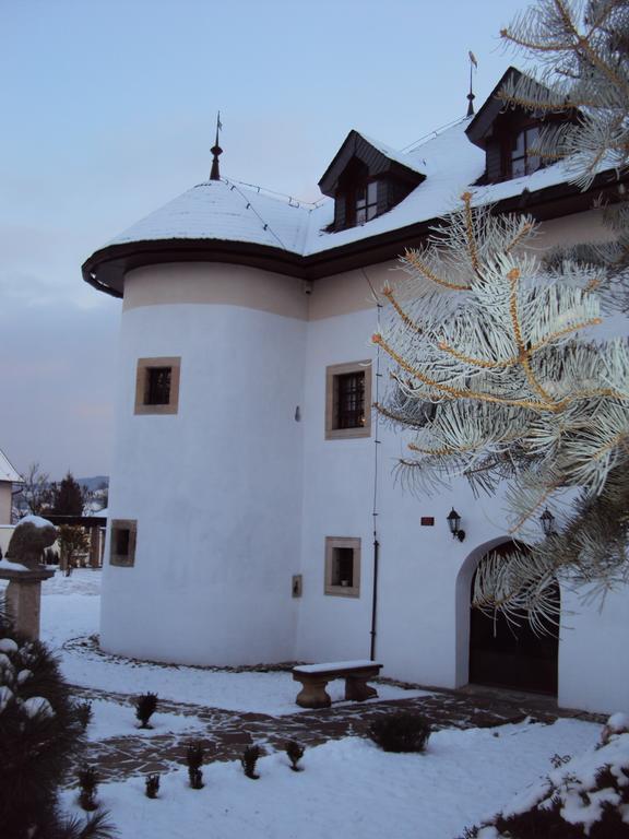 Castle Kastiel Kotesova公寓 外观 照片