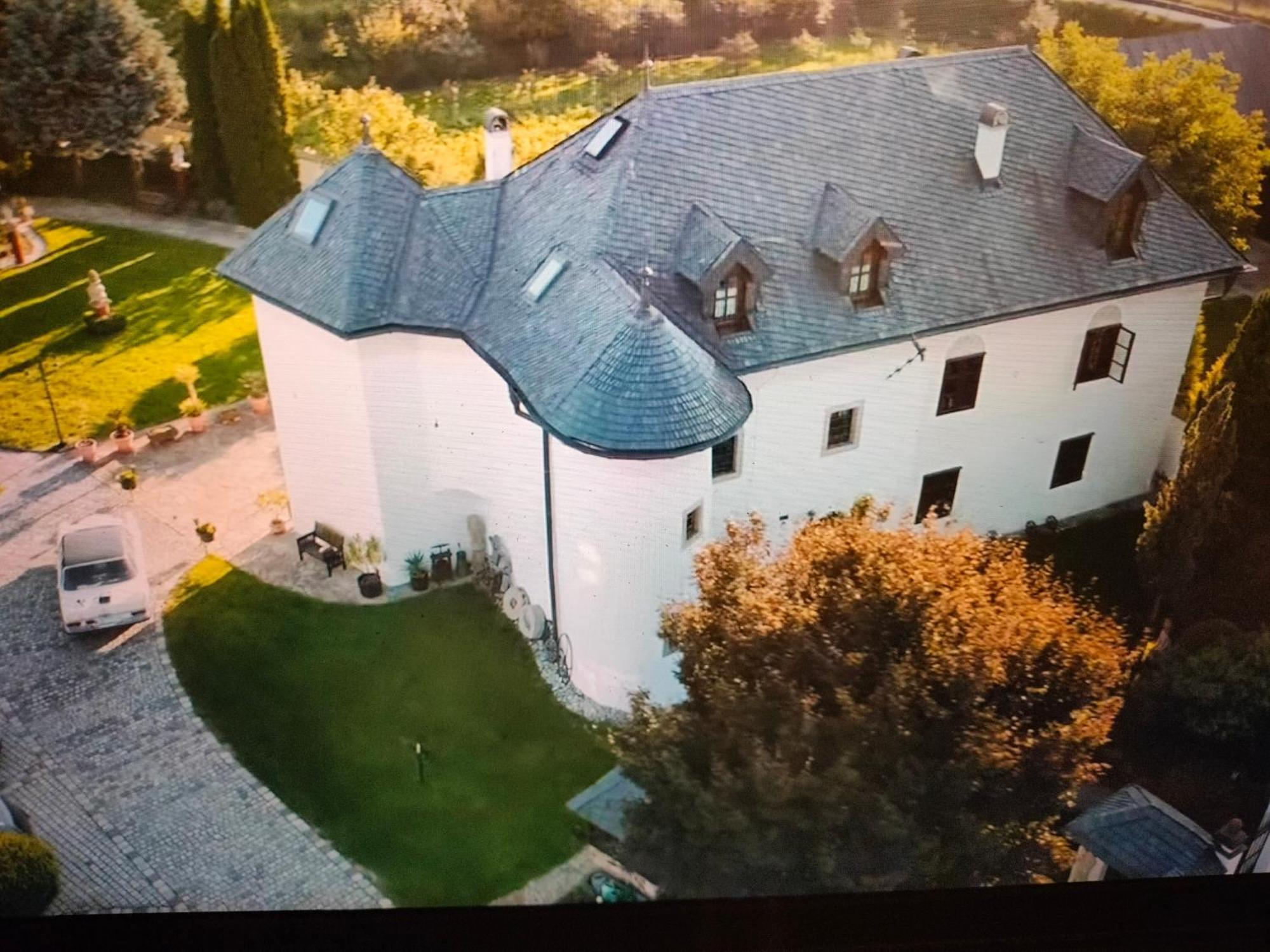 Castle Kastiel Kotesova公寓 外观 照片